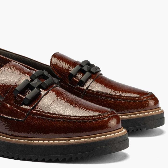 pitillos Mocasín Adorno de mujer color cuero En oferta