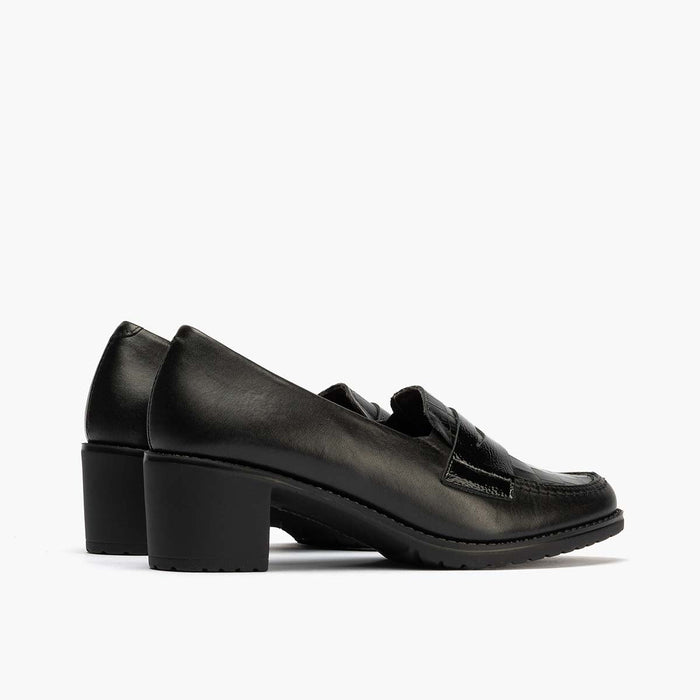 pitillos Mocasín mujer color negro En oferta