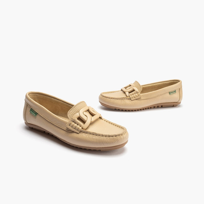 pitillos Mocasines de mujer con adorno eslabón y suela de goma CREMA Solo hoy