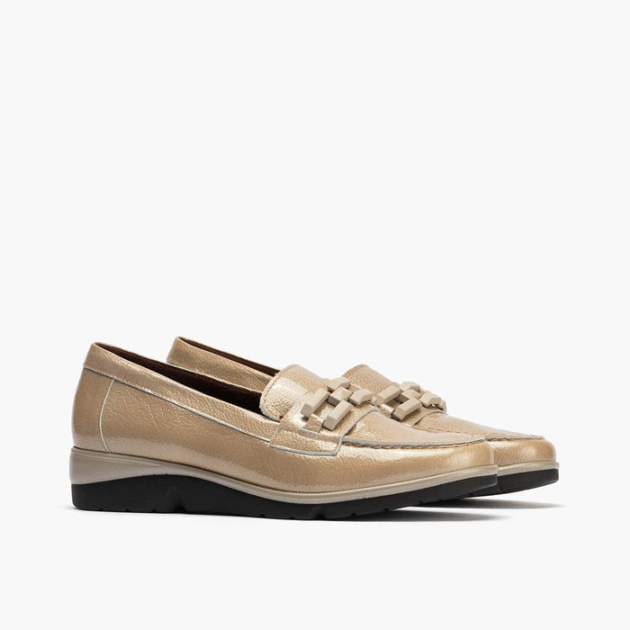 pitillos Mocasín Adorno de mujer color piedra En oferta