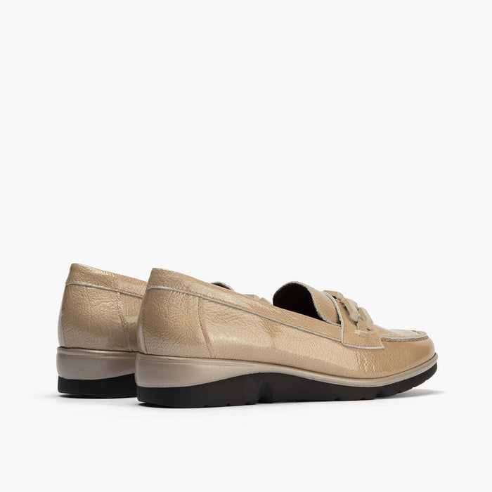 pitillos Mocasín Adorno de mujer color piedra En oferta