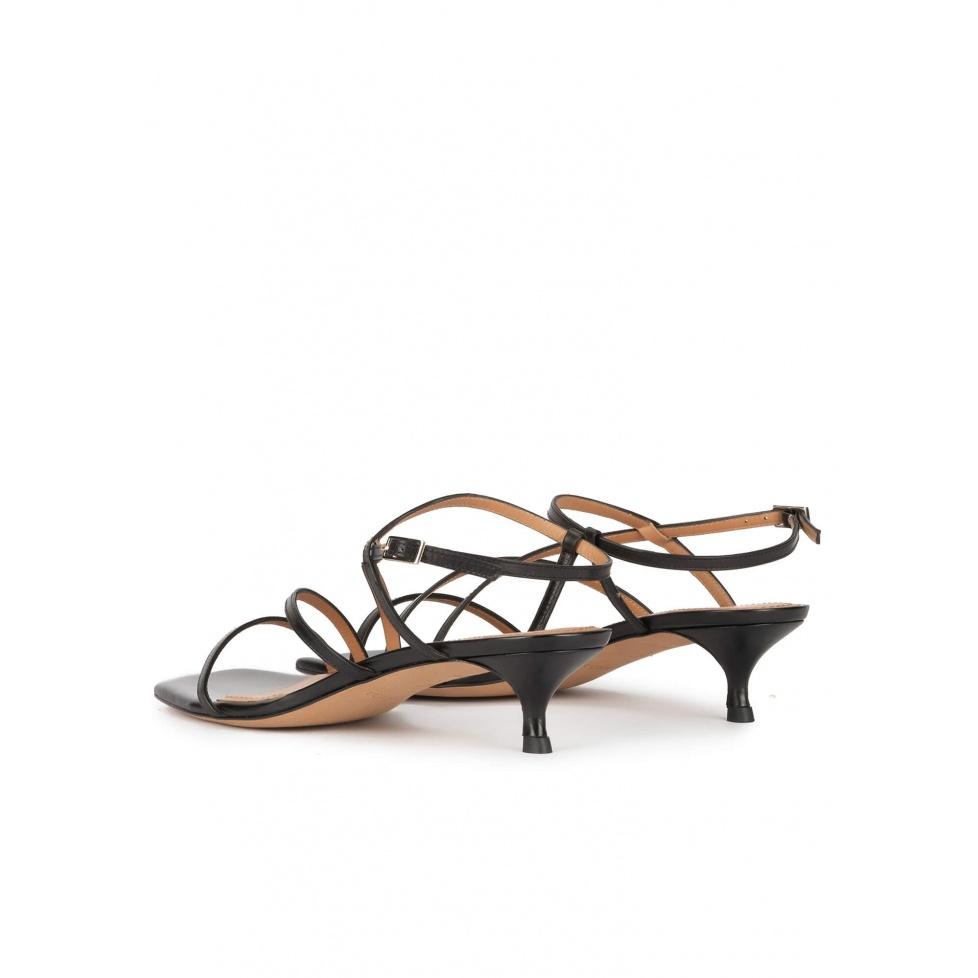 pura lópez Sandalias de puntera cuadrada con tacón medio en piel color negro En línea