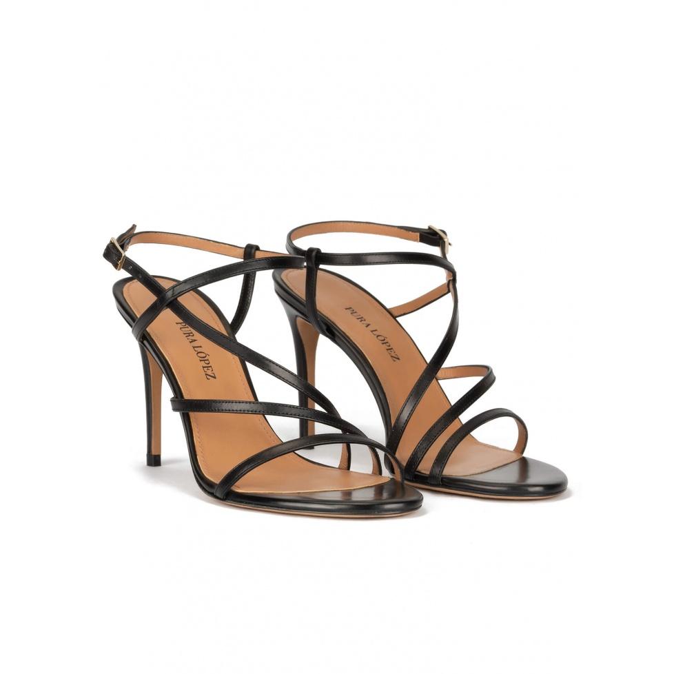 pura lópez Sandalias de tacón alto en piel color negro Envío gratis