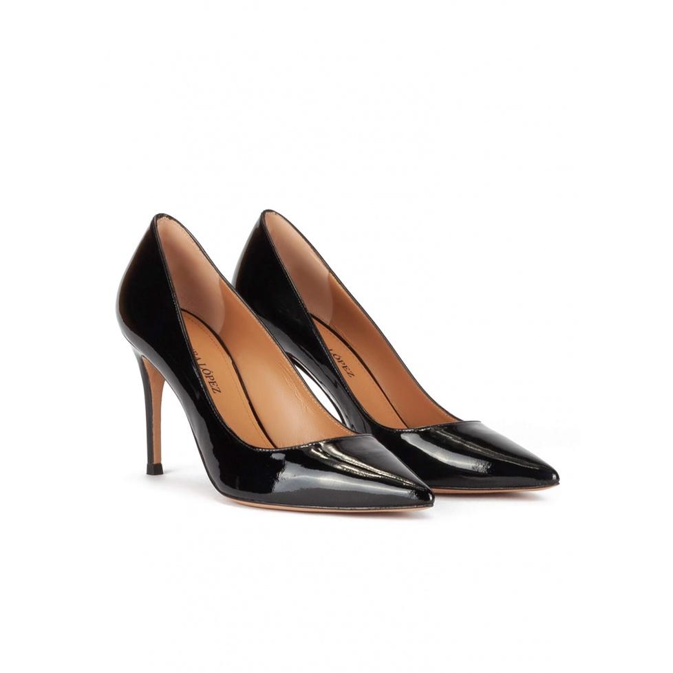 pura lópez Zapatos de salón con tacón alto y punta fina en charol negro Ahorra y exporta