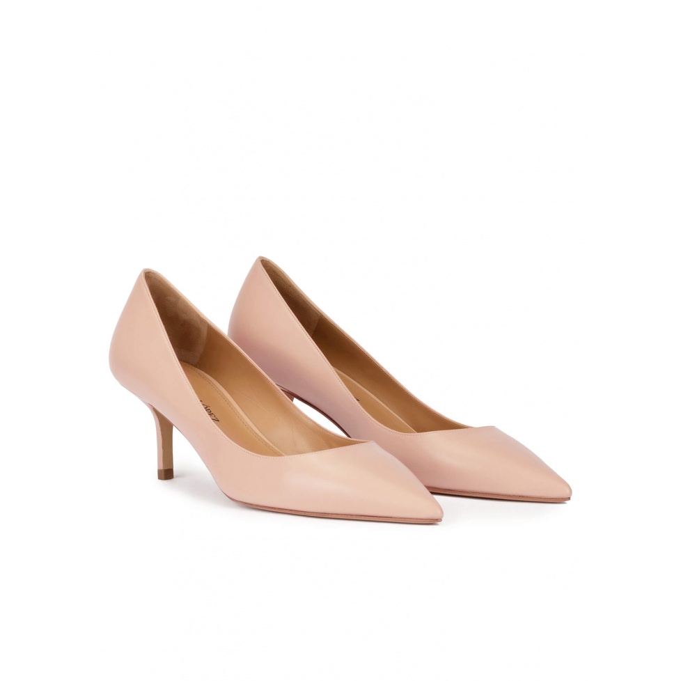 pura lópez Zapatos de tacón medio y punta fina en piel nude Precio ultrabajo