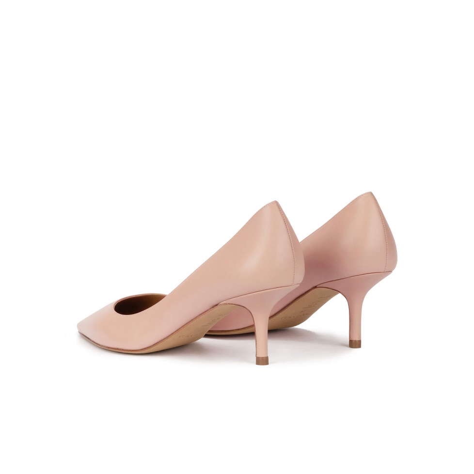 pura lópez Zapatos de tacón medio y punta fina en piel nude Precio ultrabajo
