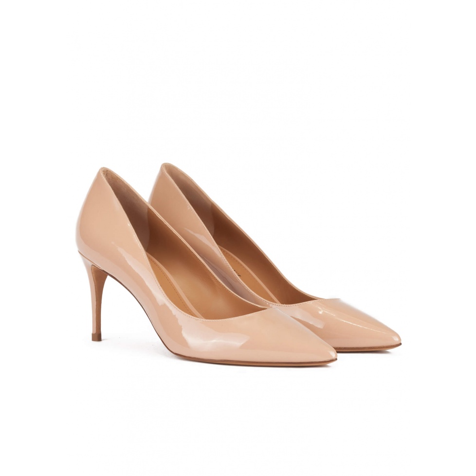 pura lópez Zapatos de tacón medio con punta fina en charol nude Los más vendidos