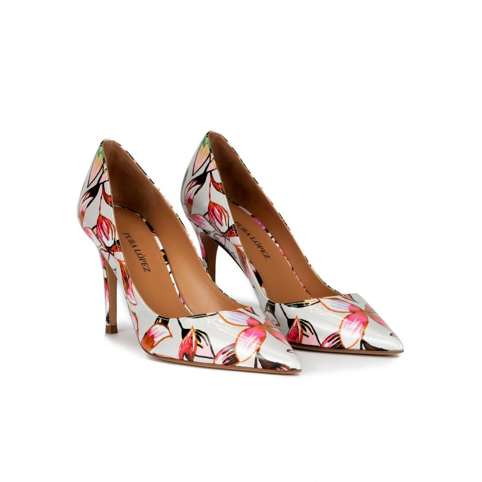 pura lópez Zapatos de punta fina y tacón stiletto en tejido con estampado floral En oferta