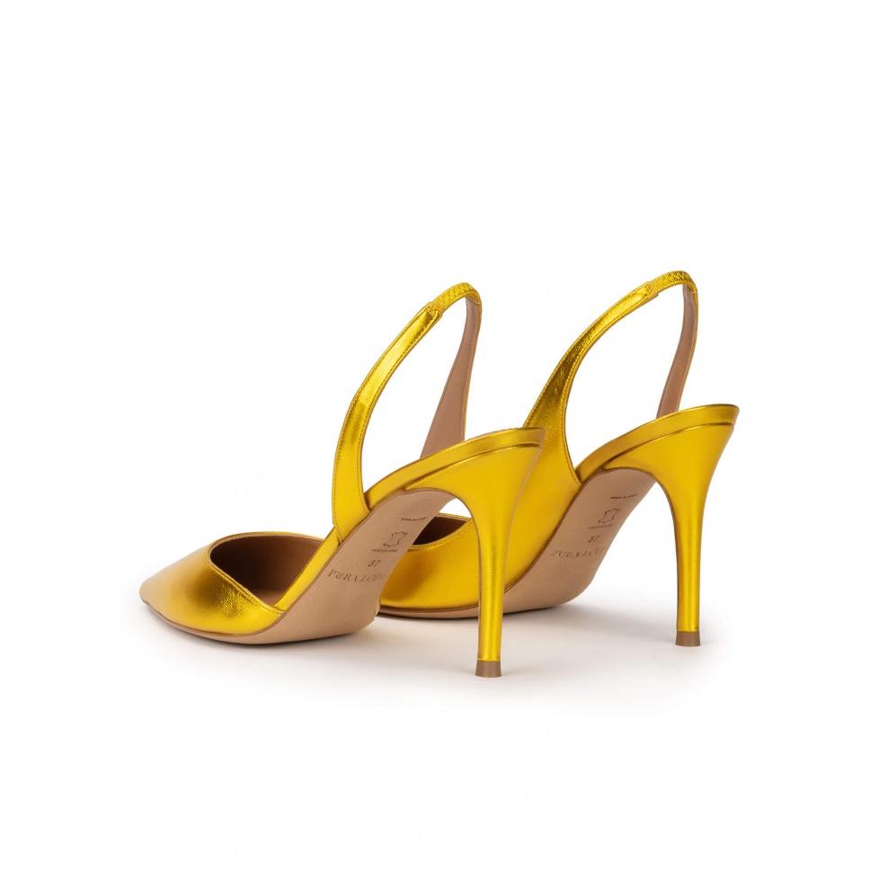 pura lópez Zapatos amarillos de tacón alto y punta fina en piel metalizada Tienda