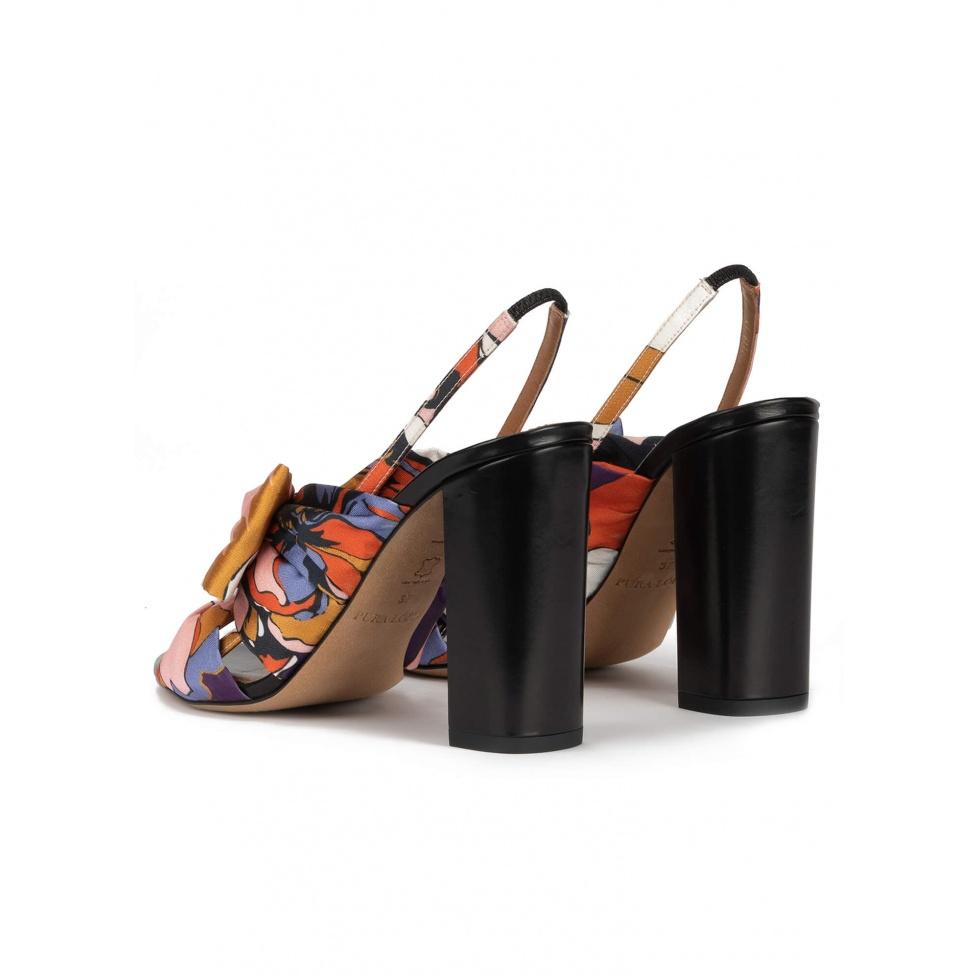 pura lópez Sandalias de tacón alto ancho en tejido con print floral Ofertas