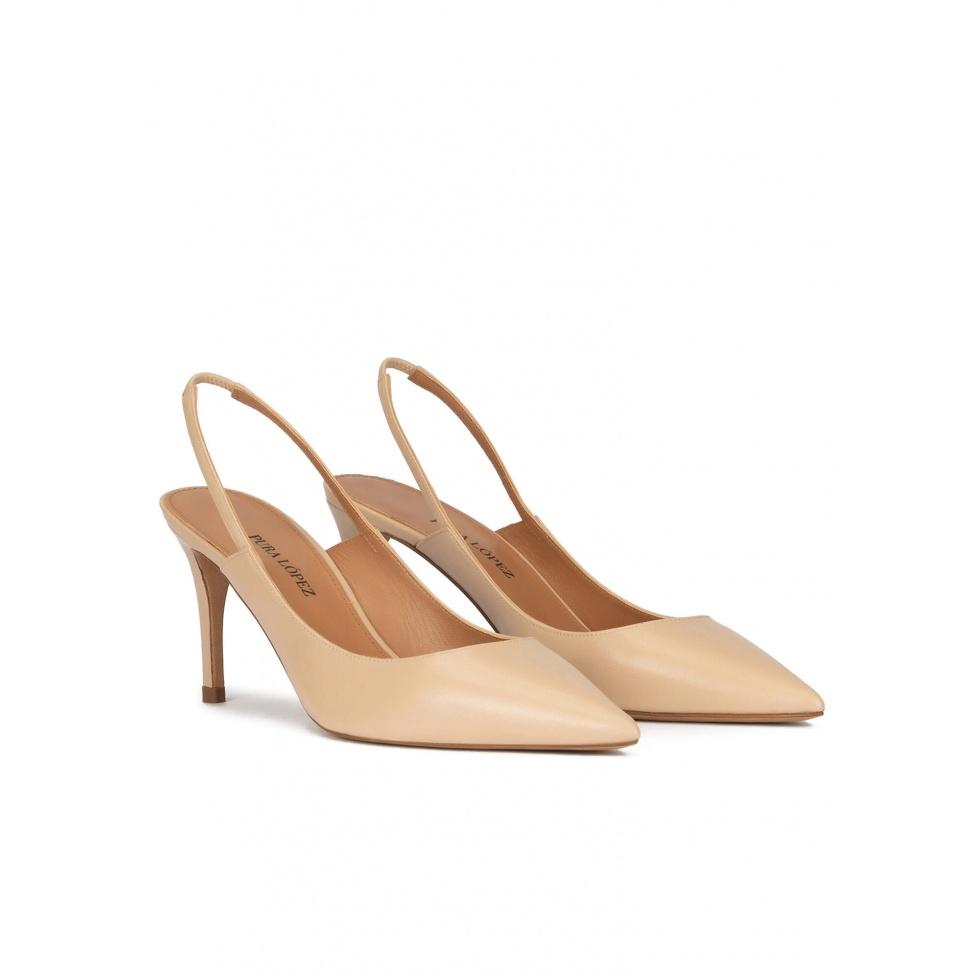 pura lópez Zapatos destalonados de tacón medio en piel beige Envío gratis