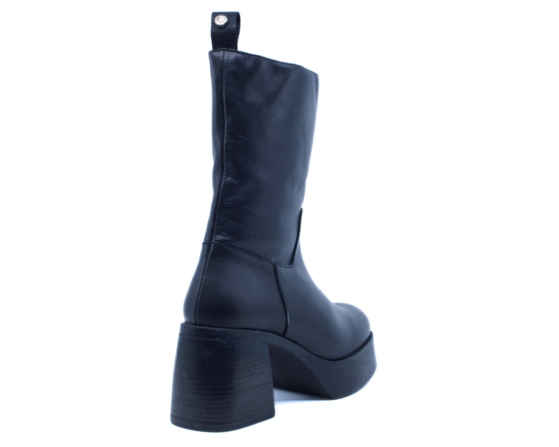 raquel perez Bota Klimanjar Negro Mujer ÚLTIMAS EDICIONES
