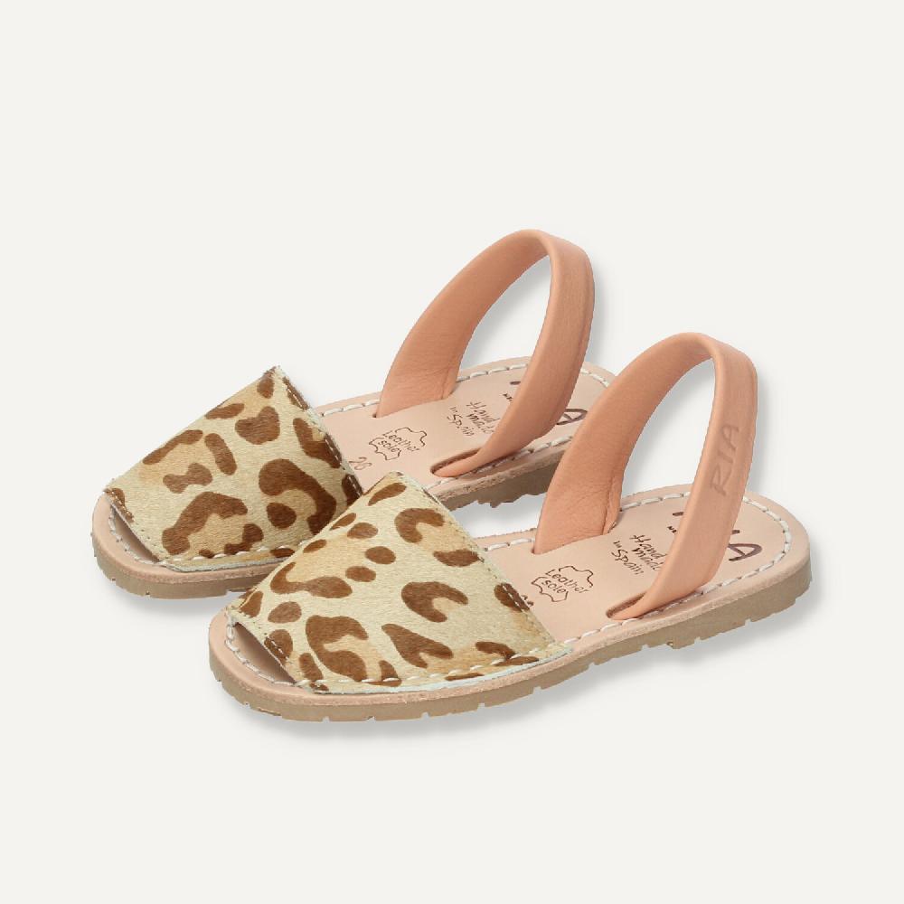 Ria Menorca Menorquina niña Madagascar Leopardo Último día