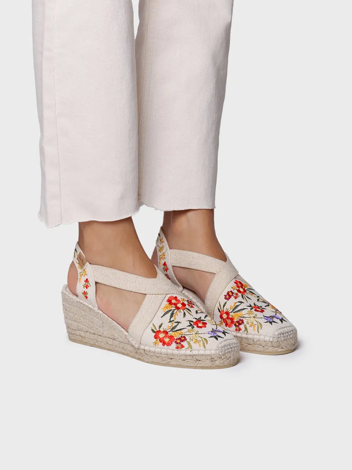 toni pons MONTJOI - Alpargata de cuña de mujer con bordados multicolor | MONTJOI Oferta especial