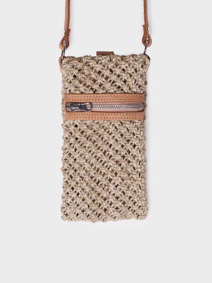 toni pons GINETH - Bolsa de yute para el móvil | GINETH Ahorra y exporta