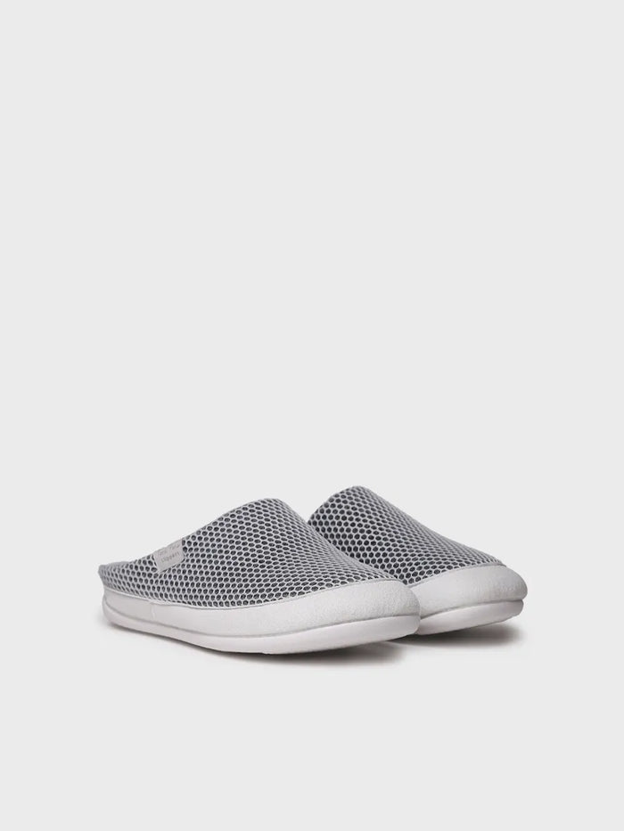 toni pons MINA-GC - Zapatilla de casa tipo zueco de mujer en rejilla | MINA-GC Tienda