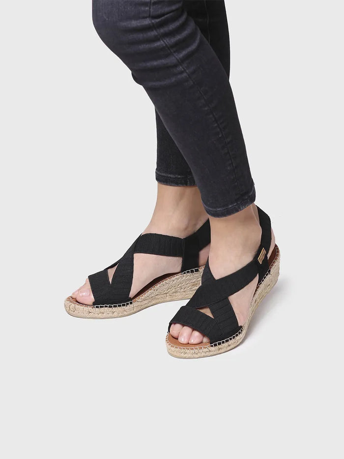 toni pons TURA-TR - Sandalia de cuña con tiras elásticas en color Crudo | TURA-TR Superdescuento