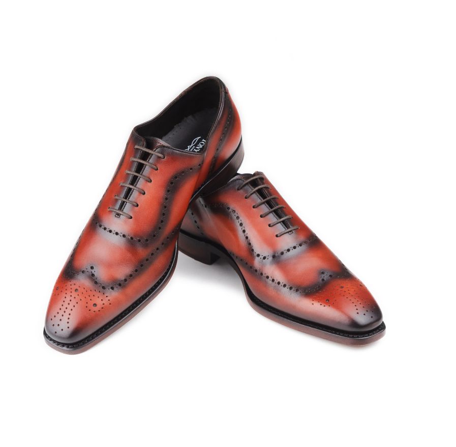 tony mora BOSS 2477 ASTURIAS 381 COGNAC Liquidación