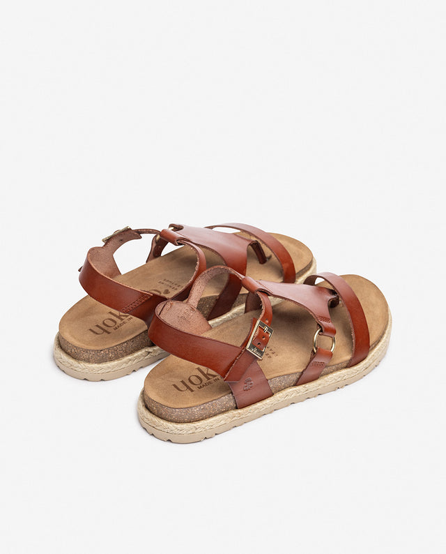 yokono Sandalia plana ARENA-021 marrón En oferta
