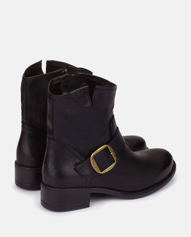 yokono Botín plano MONS-001 NEGRO En oferta