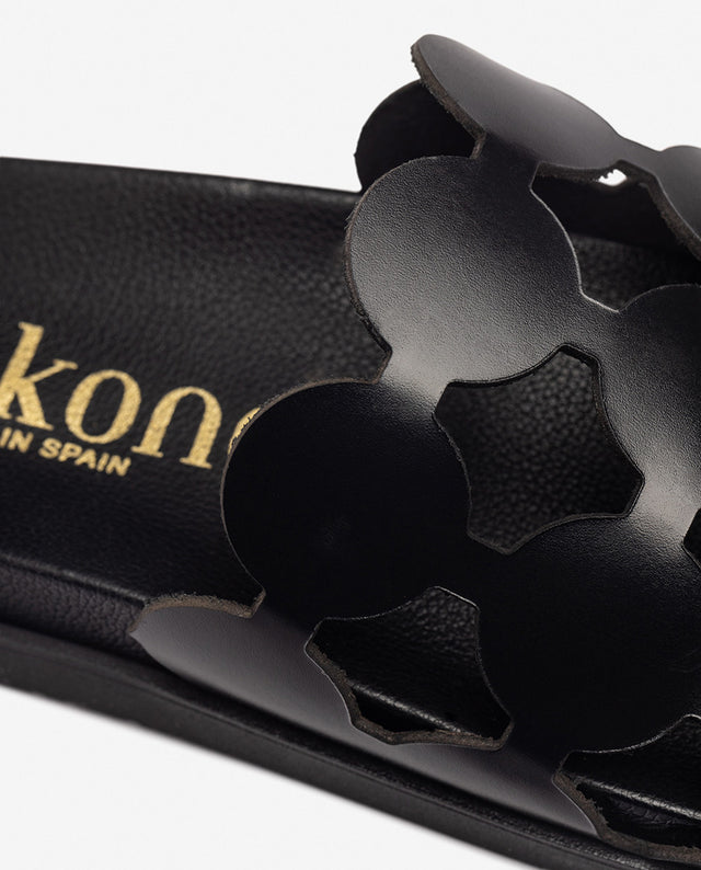 yokono Sandalia plana MORENA-256 negro COMPRAR AHORA