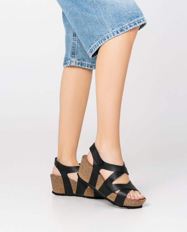 yokono Sandalia cuña Bari 303 negro Outlet
