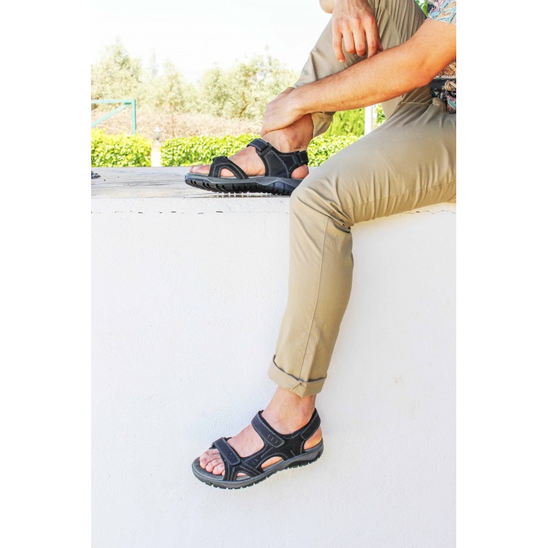zerimar shoes Sandalias de piel STONE con cierre de velcro 2025
